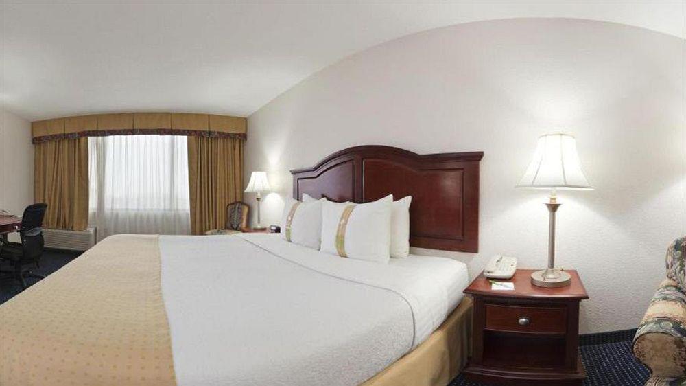 Wyndham Houston Hobby Airport Hotel South Houston Ngoại thất bức ảnh